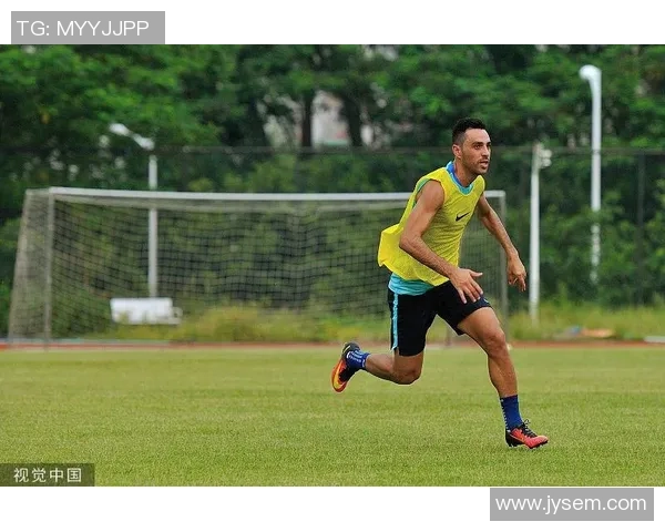 深圳羽毛球队在挑战赛中以66分稳居积分榜首位展现强劲实力